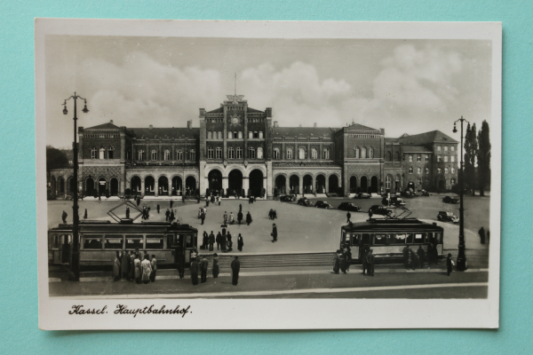 Ansichtskarte Foto AK Kassel 1910-1940 Hauptbahnhof Straßenbahn Straßen Architektur Ortsansicht Hessen
